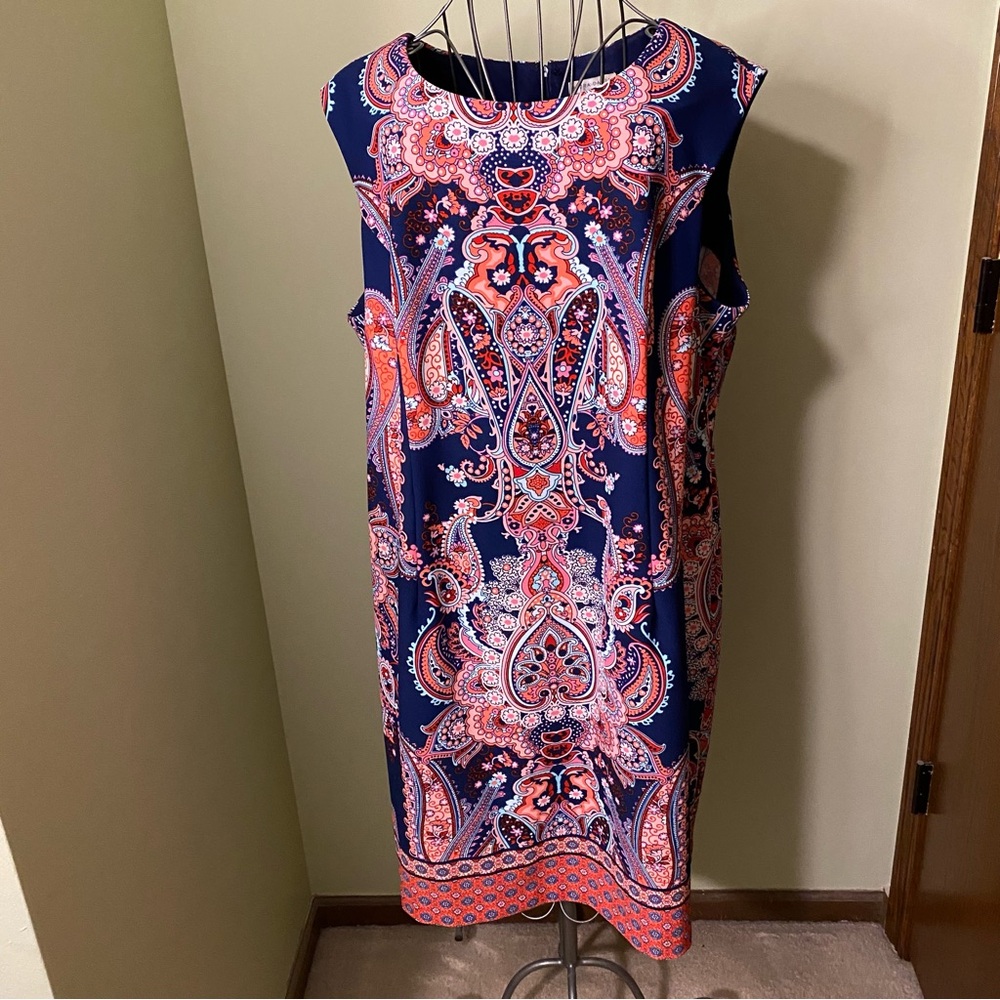Elegant Paisley Print Dress - Navy and Coral